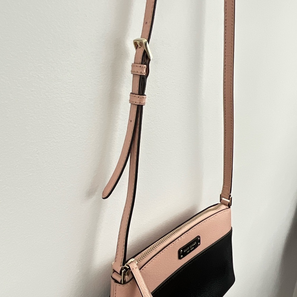 Kate Spade Jeanne Crossbody Bag. Black/ Blush - Picture 10 of 10